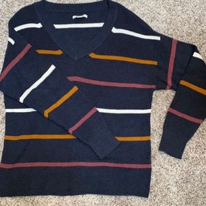 🦅 AMERICAN EAGLE STRIPED V-NECK SWEATER